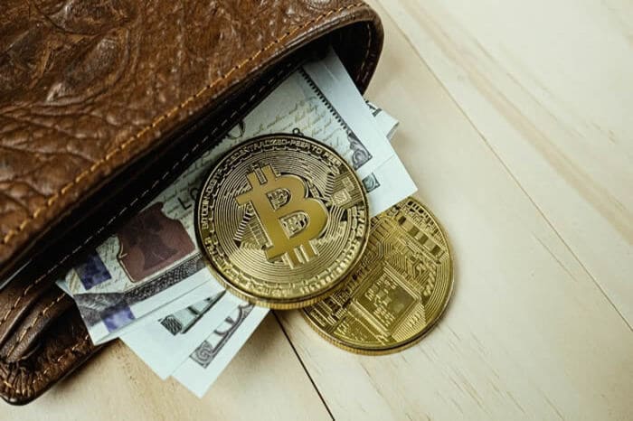 加密货币不断发展，萨尔瓦多为 8 万名公务员提供比特币教育